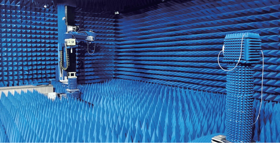 Hybrid Field Test System (Frequency：0.6 ~ 67GHz)